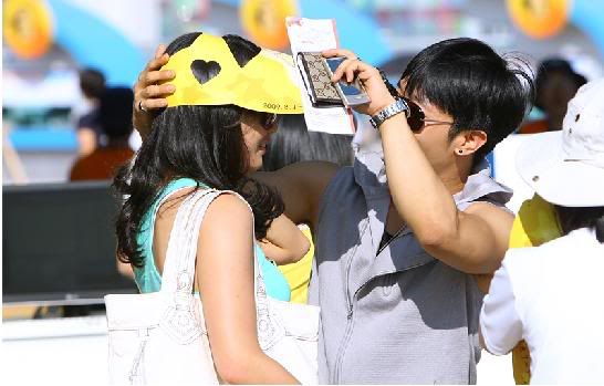 Spicy fun addictive Korean celebrity gossip. news and style